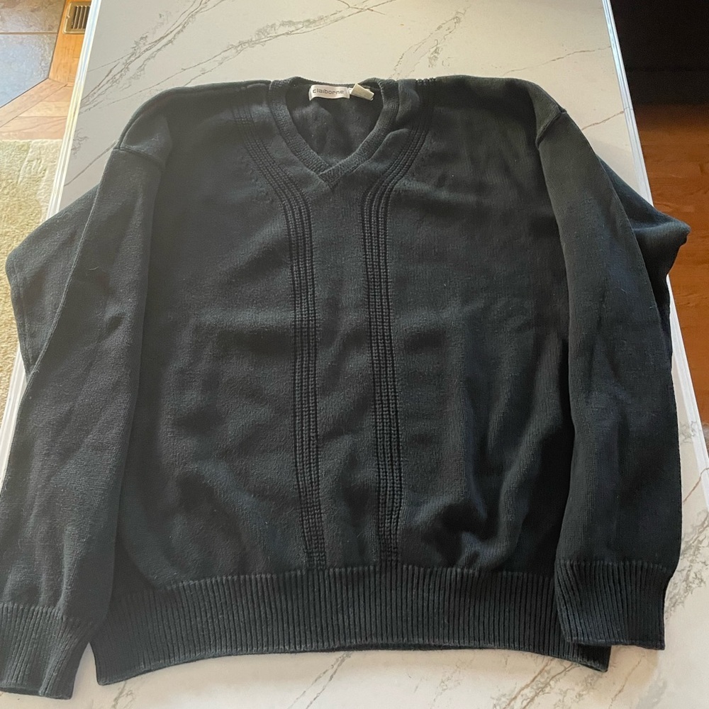 Claiborne Men’s black sweater